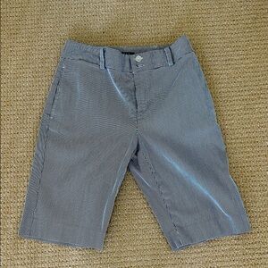 Ralph Lauren Women’s Blue and White Cord Bermuda Length Shorts. Sz 2P